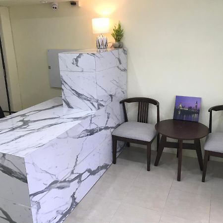Harrys Resiendence Hotel Bangkok Luaran gambar