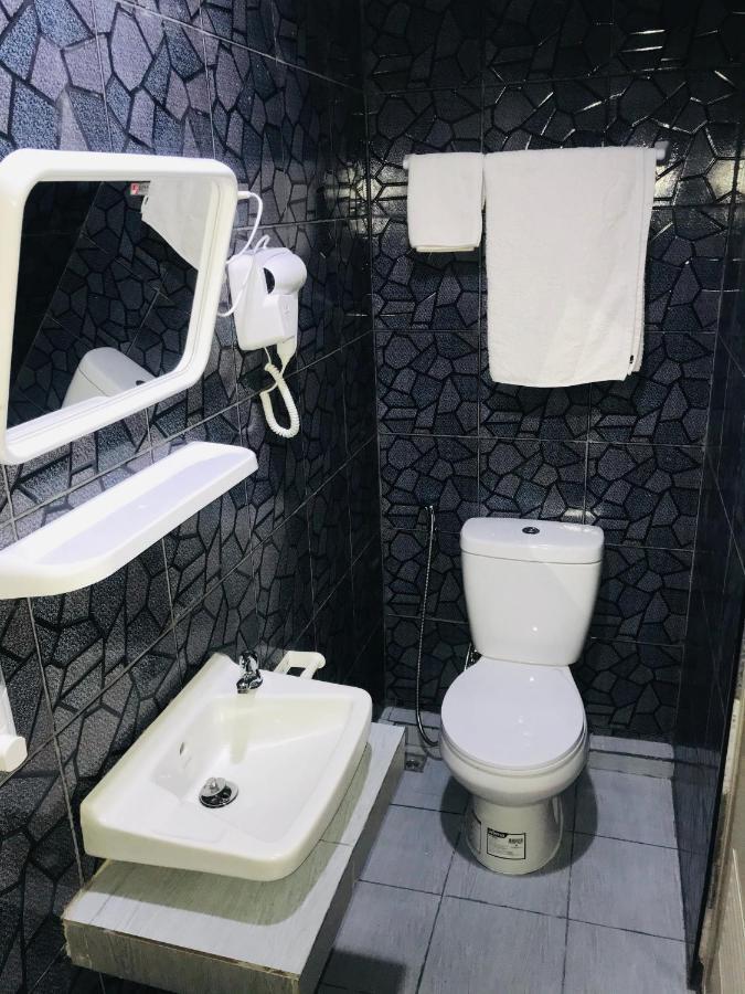 Harrys Resiendence Hotel Bangkok Luaran gambar