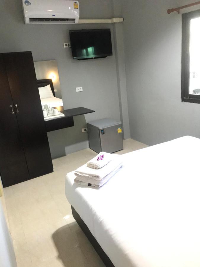 Harrys Resiendence Hotel Bangkok Luaran gambar